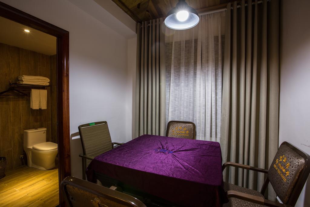 Chong Chong Guesthouse Zhangjiajie Exterior photo